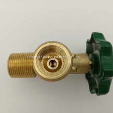 kupować Kucie odlewniczy samozamykający mosiężny zawór kątowy LPG online manufacture